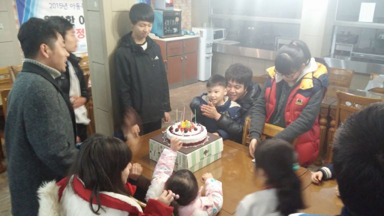 김재동 팀장님 5주년 파티가 있었습니다.