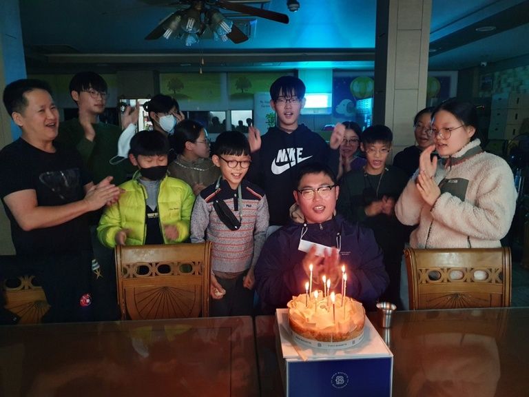 박0철 자립전담요원 생일 축하 합니다.